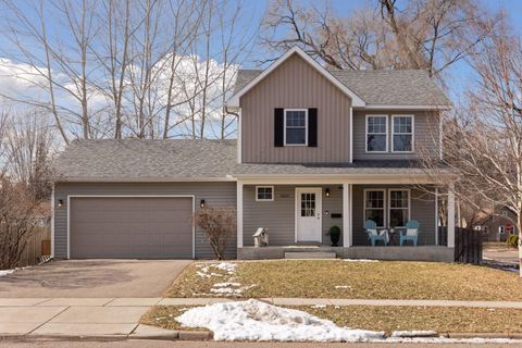 Photo of 4553 Yates Avenue N, Crystal, MN 55422 (MLS # 7030247)