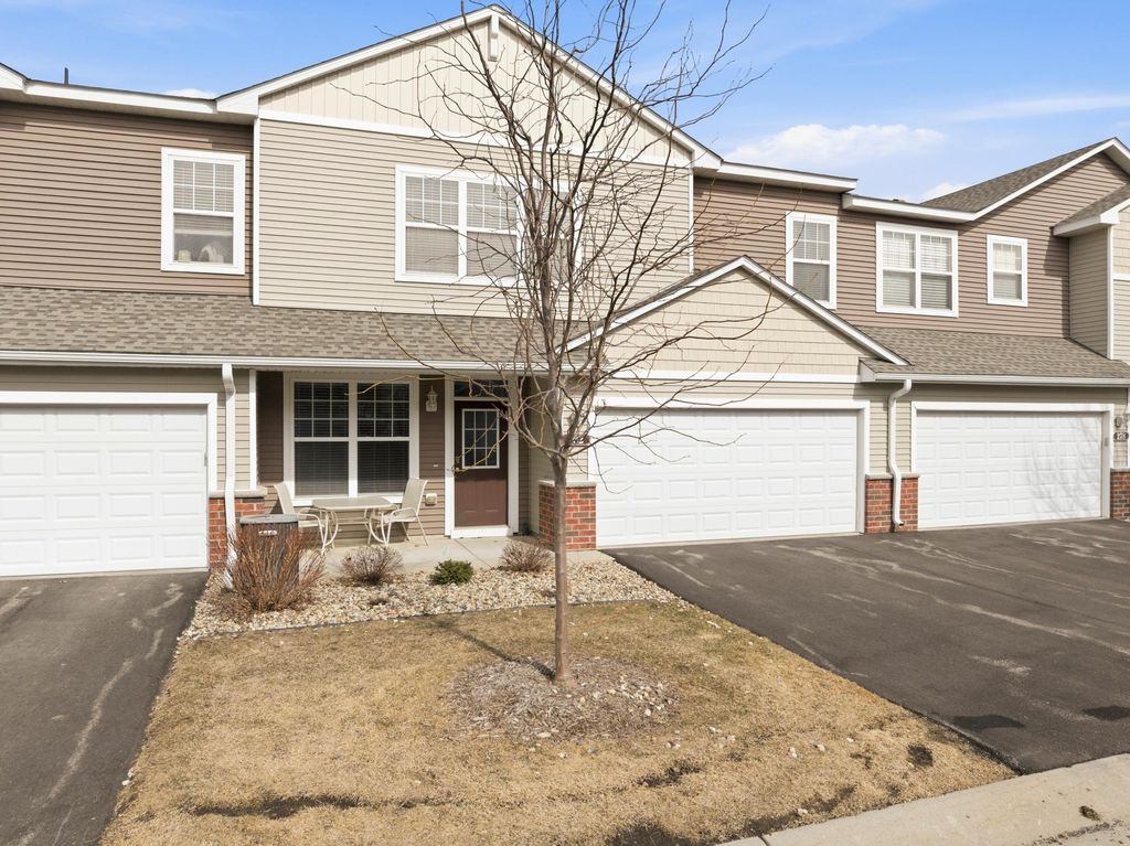 Photo of 282 Emory Lane SE, Rochester, MN 55904 (MLS # 7029805)