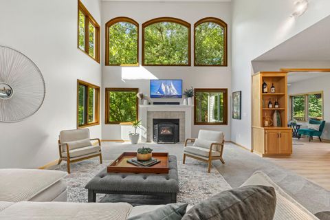 1847 Deer Pond Circle Eagan MN 55122