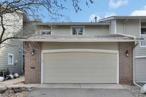 8276 Kingslee Road Bloomington MN 55438