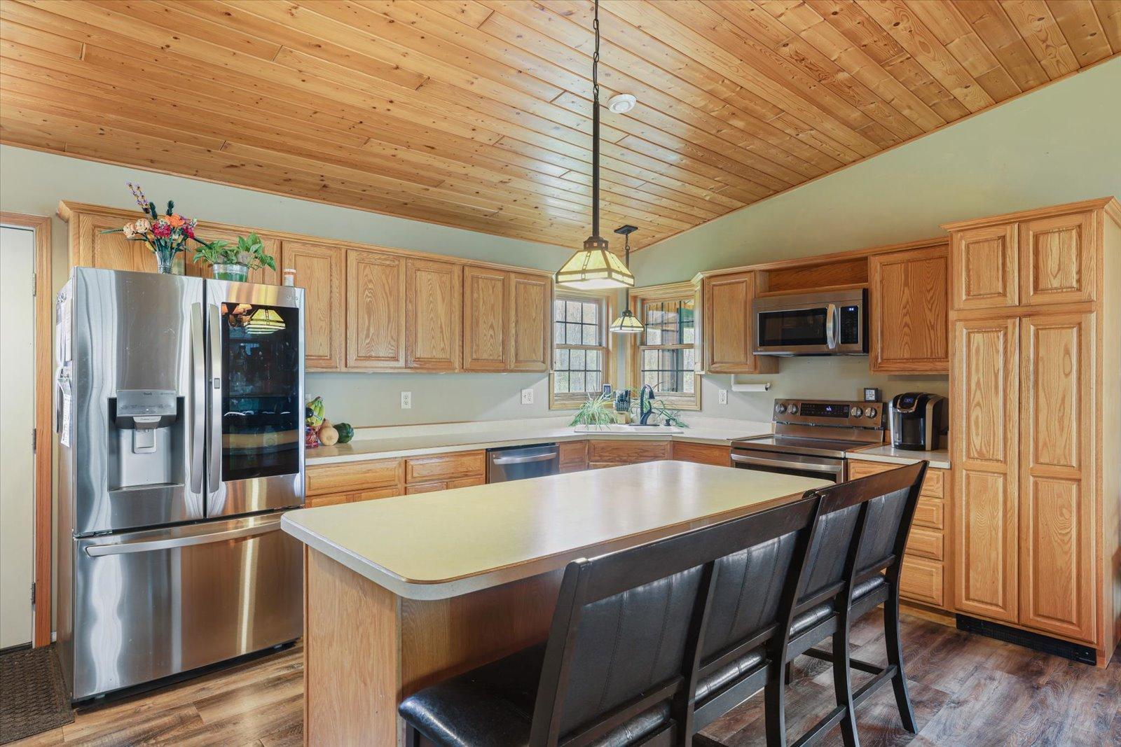1102 Prairie River Trail