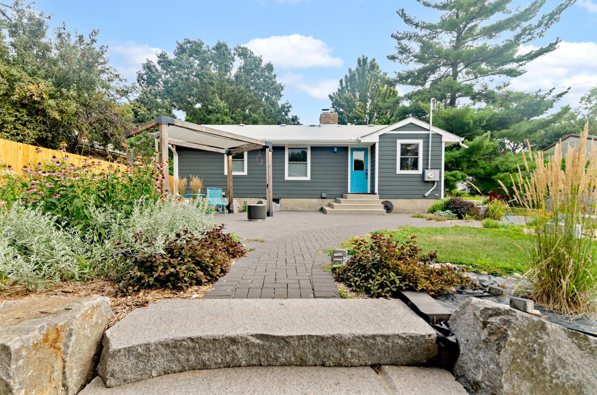 545 Frontenac Place