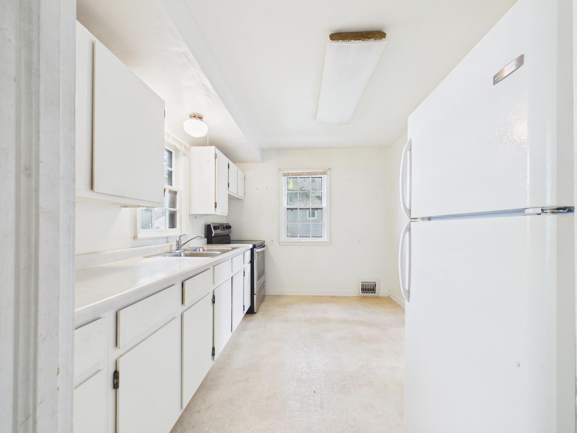 106 E 3rd Street