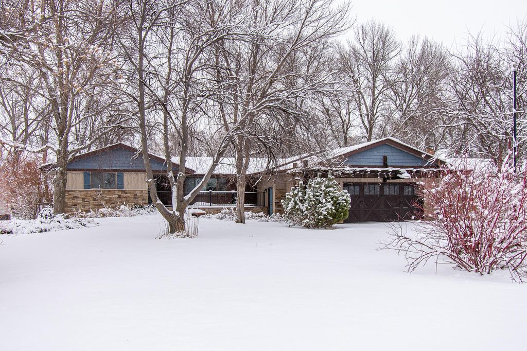 Photo of 228 1st Street S, Sabin, MN 56580 (MLS # 7024475)