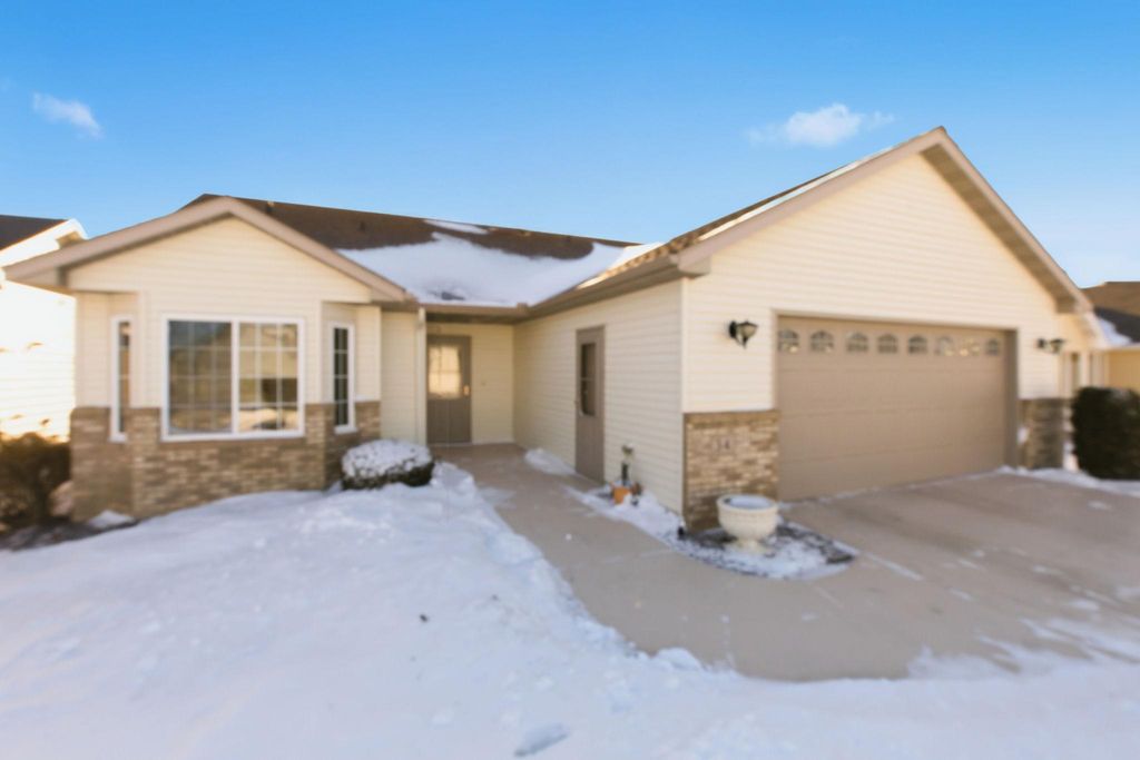 Photo of 34 Glenview Loop, Saint Cloud, MN 56303 (MLS # 7003343)