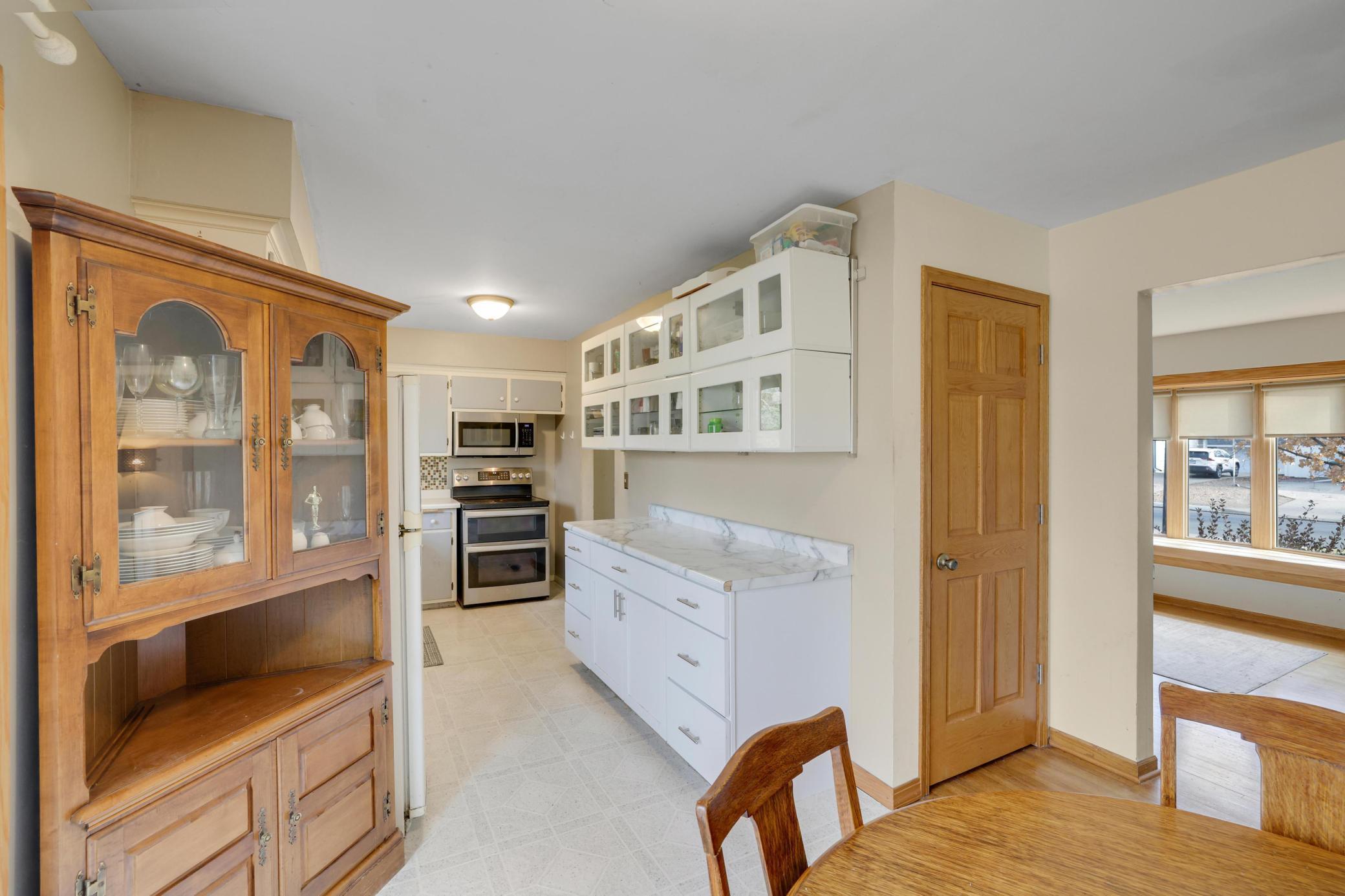 2300 Thorndale Avenue