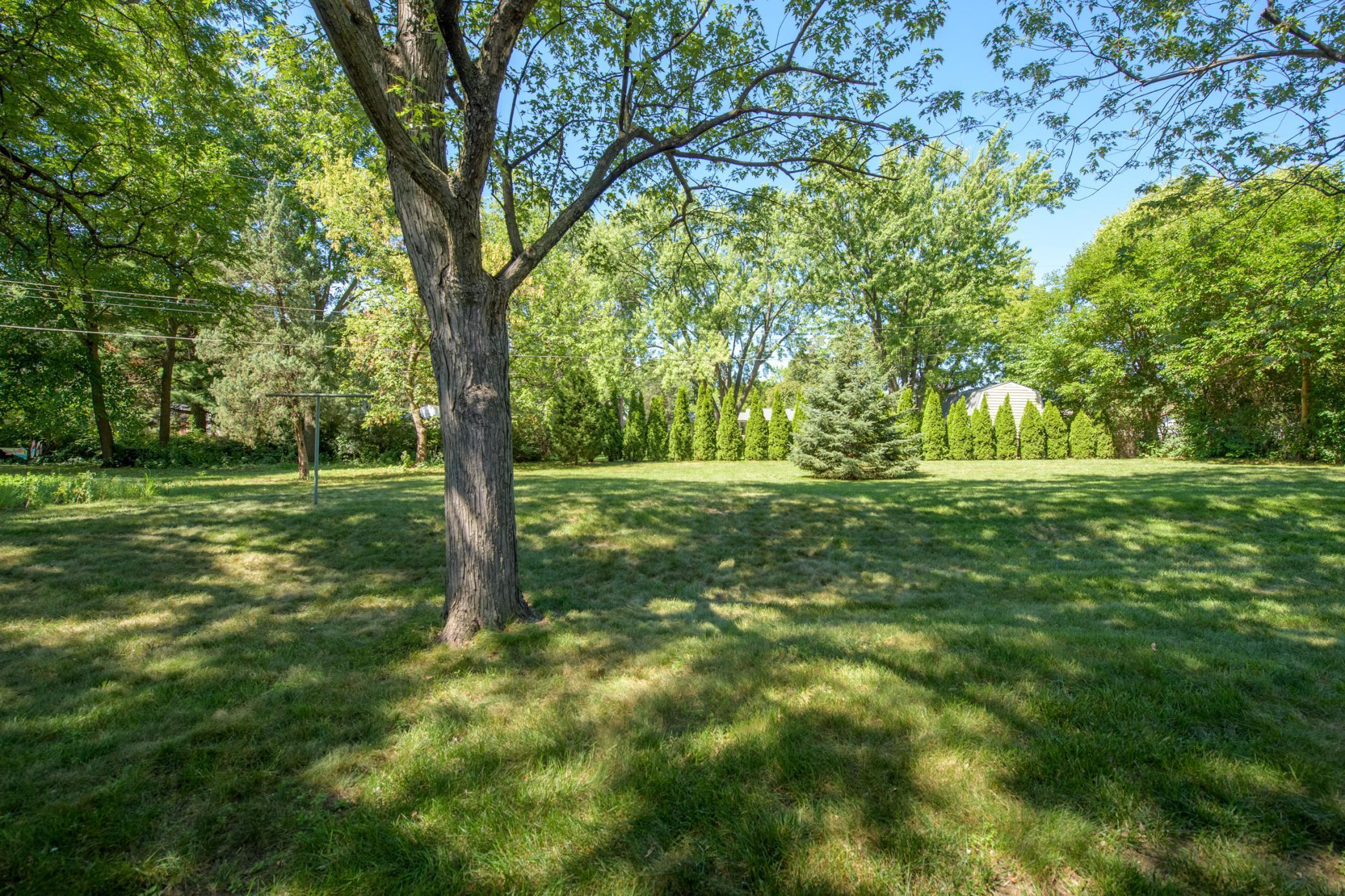 9522 Pleasant Avenue S