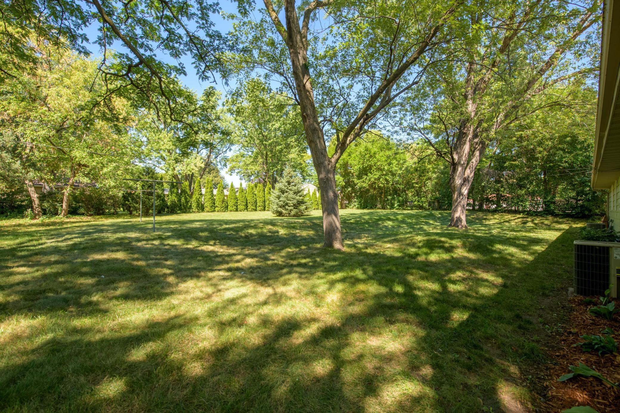 9522 Pleasant Avenue S