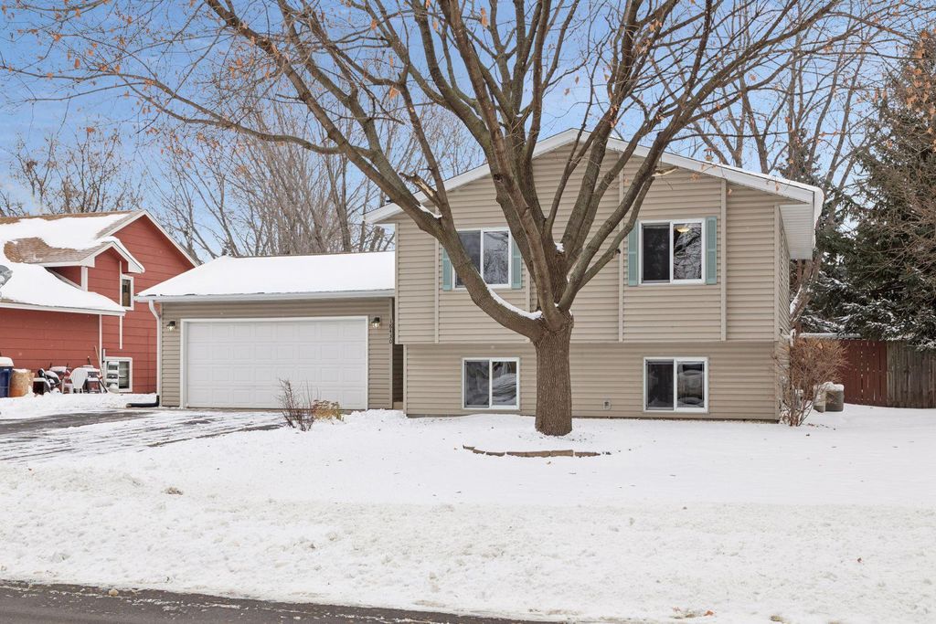 Photo of 18430 Embers Avenue, Farmington, MN 55024 (MLS # 6824151)