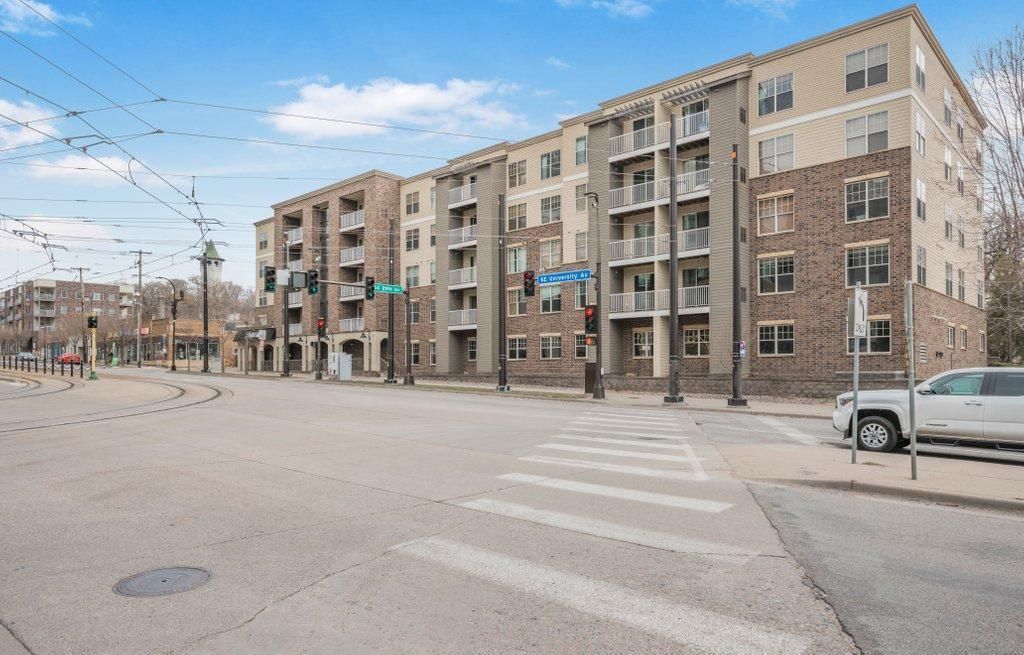 Photo of 2900 University Avenue SE #302, Minneapolis, MN 55414 (MLS # 7052706)
