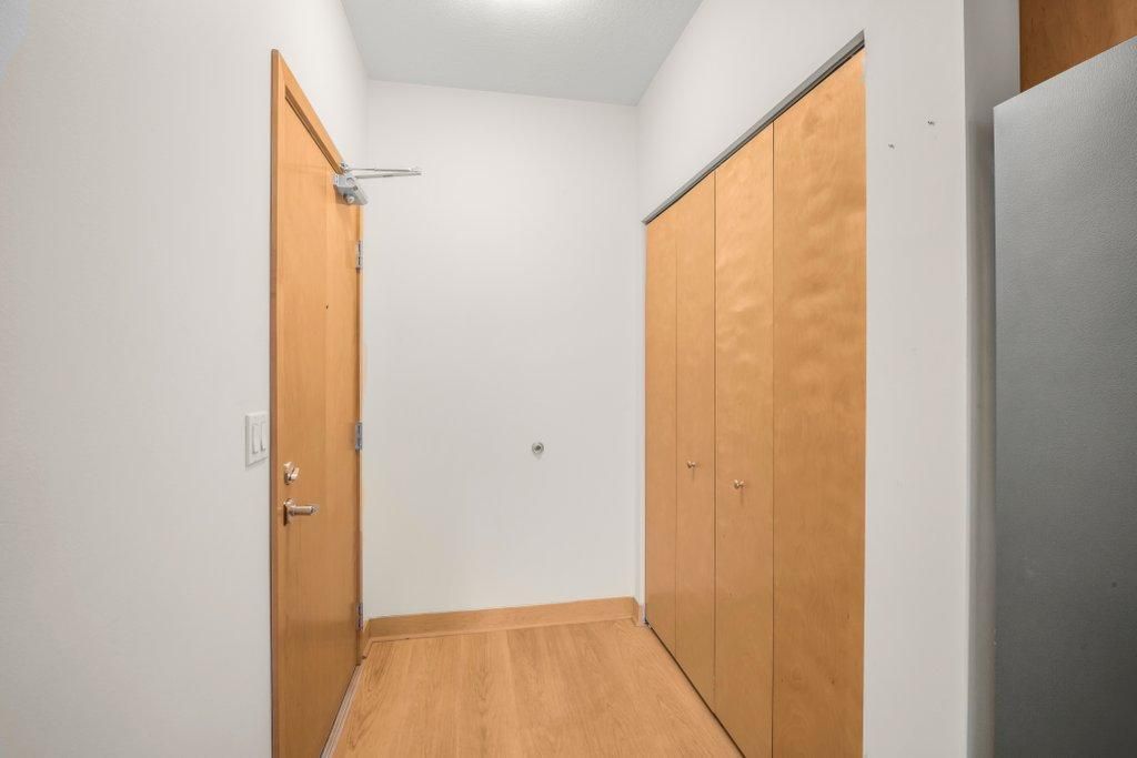 Photo of 2900 University Avenue SE #302, Minneapolis, MN 55414 (MLS # 7052706)