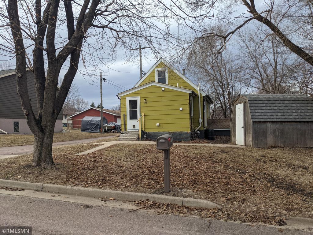 Photo of 408 11th Street S, New Ulm, MN 56073 (MLS # 7033825)