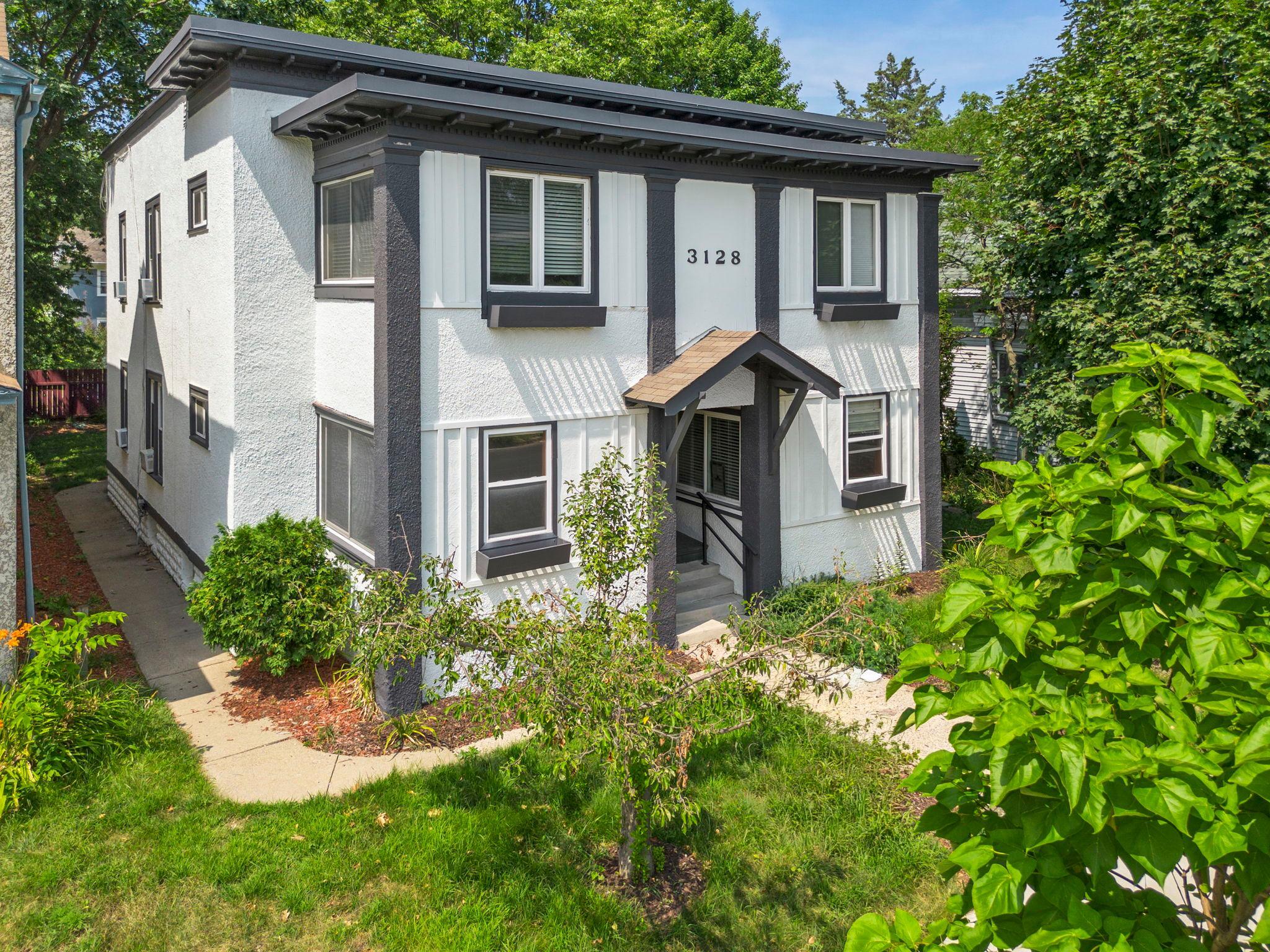 3128 Grand Avenue S 3