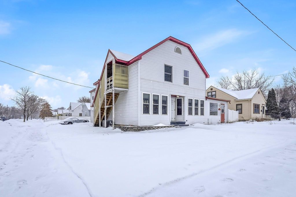Photo of 1303 Margaret Street, Eau Claire, WI 54701 (MLS # 7011488)