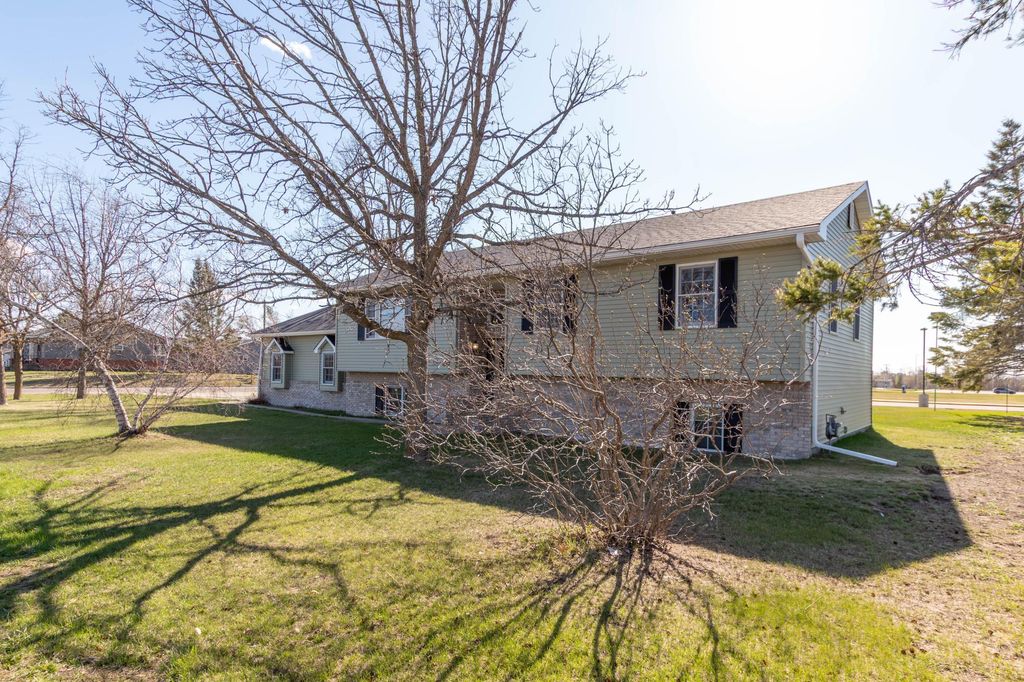 Photo of 501 Lake Avenue NE, Bemidji, MN 56601 (MLS # 7072162)