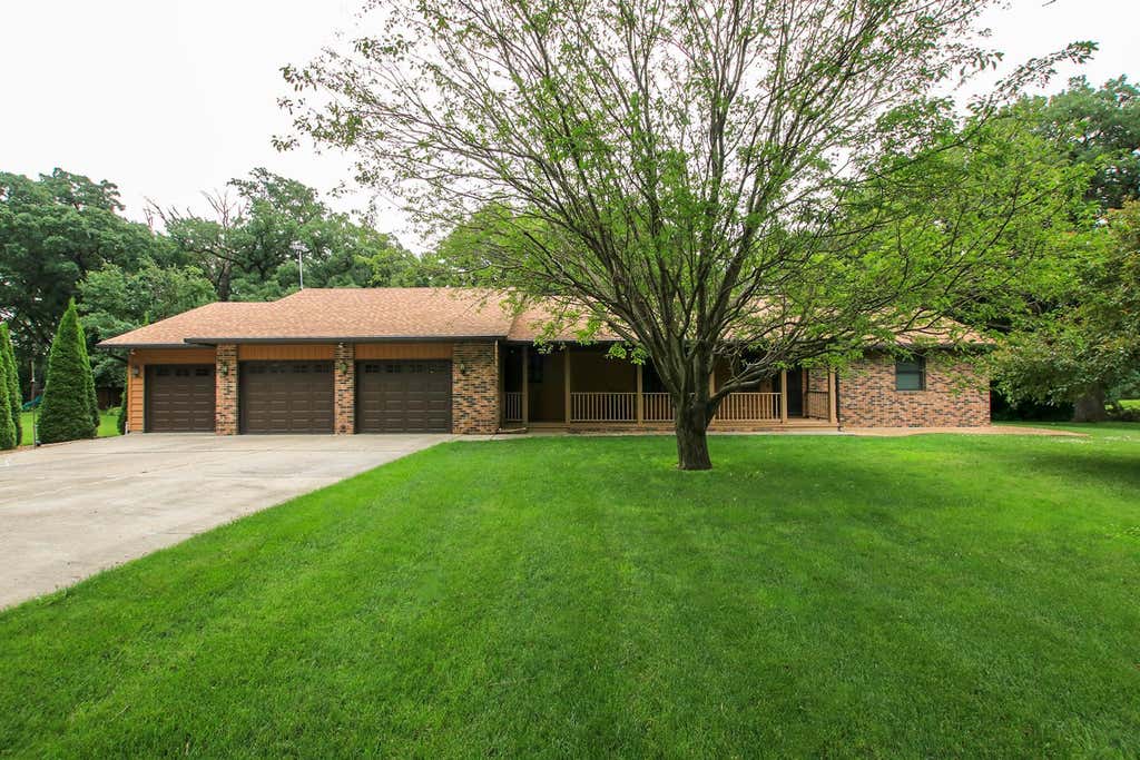 Photo of 19634 Skyview Circle, Hutchinson, MN 55350 (MLS # 7097189)