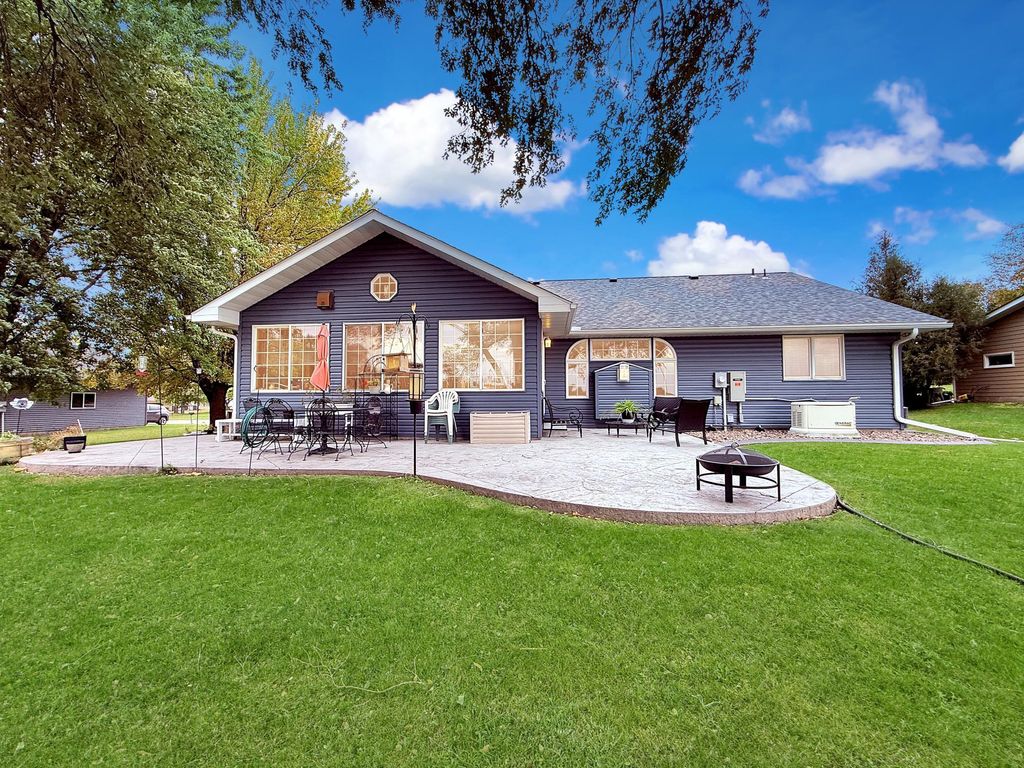 Photo of 1402 William Avenue, Montevideo, MN 56265 (MLS # 6803581)