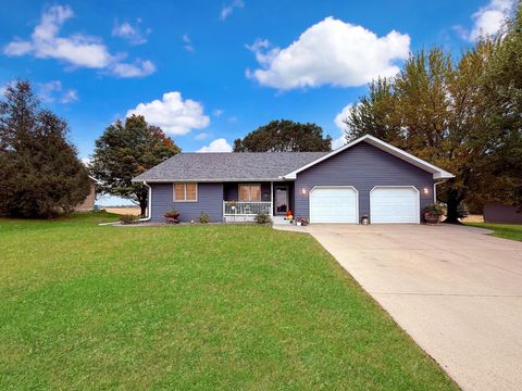 Photo of 1402 William Avenue, Montevideo, MN 56265 (MLS # 6803581)