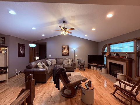 Photo of 1402 William Avenue, Montevideo, MN 56265 (MLS # 6803581)