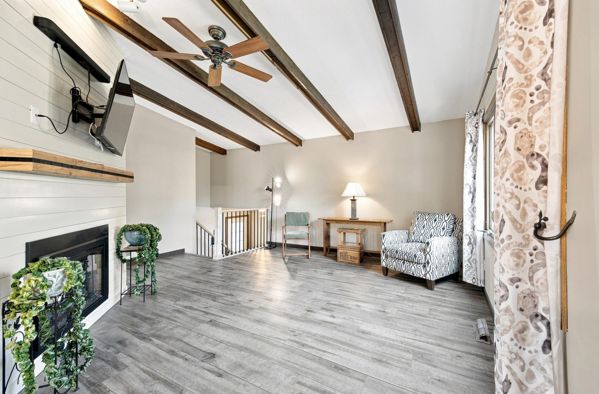 1530 Lois Drive