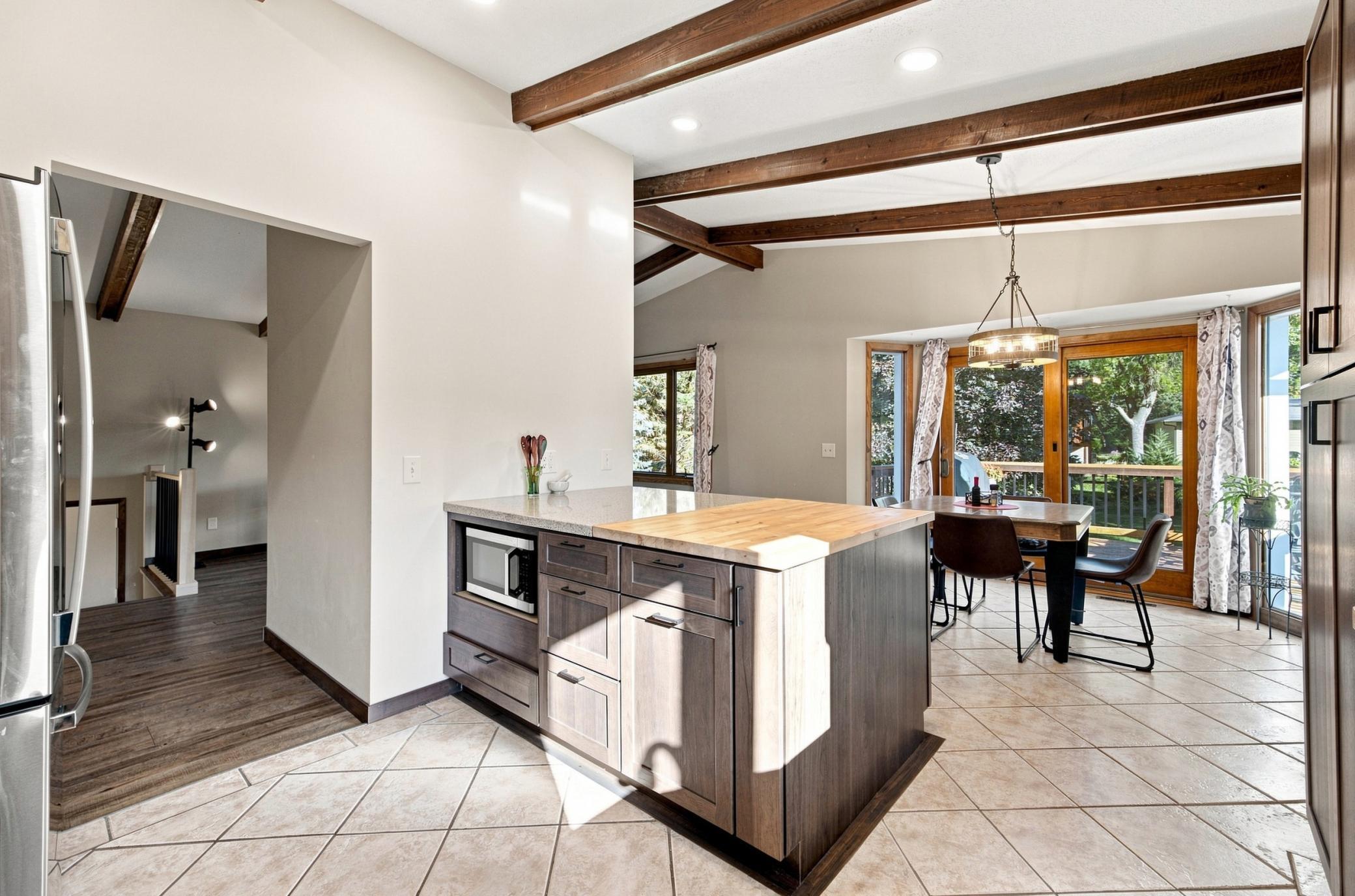 1530 Lois Drive