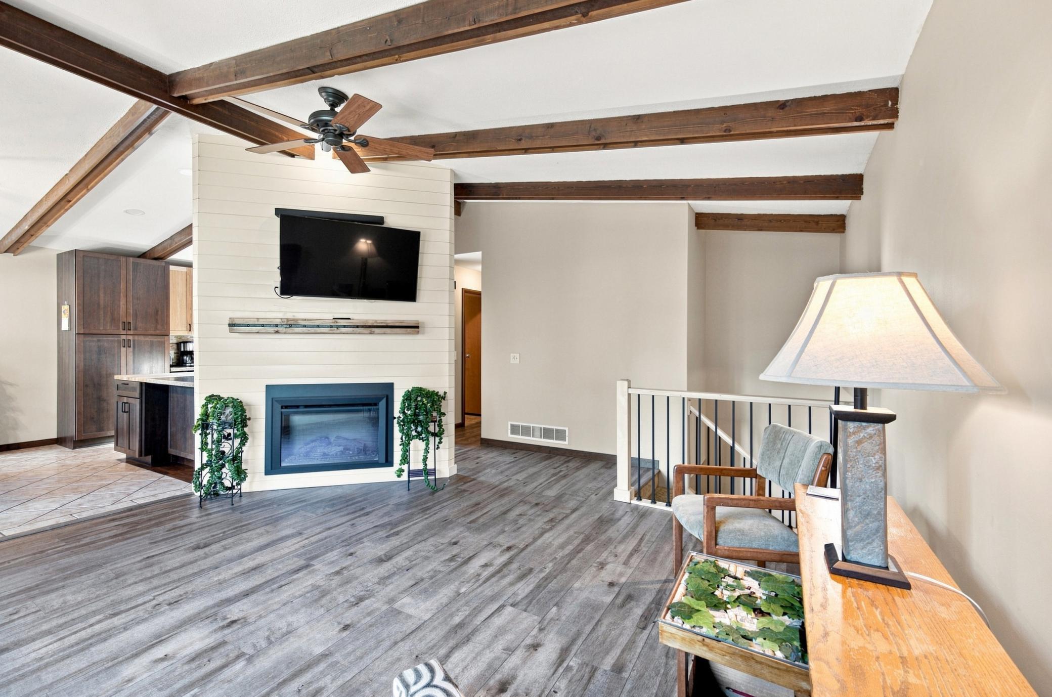 1530 Lois Drive