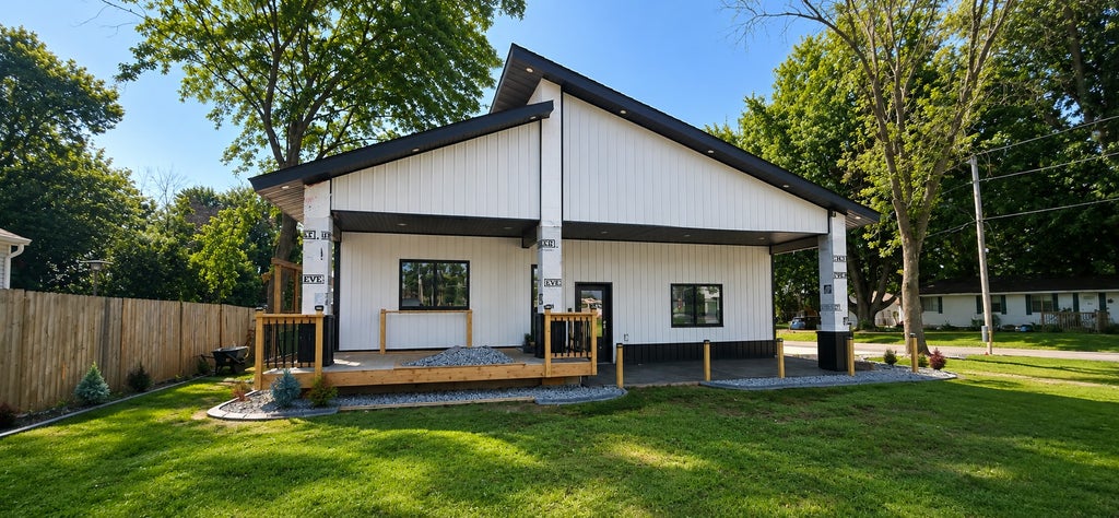 Photo of 1775 9th Avenue SE, Forest Lake, MN 55025 (MLS # 7149025)