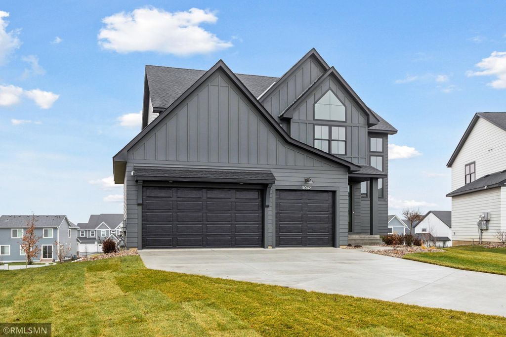 Photo of 5042 Airlake Draw, Woodbury, MN 55129 (MLS # 7051799)