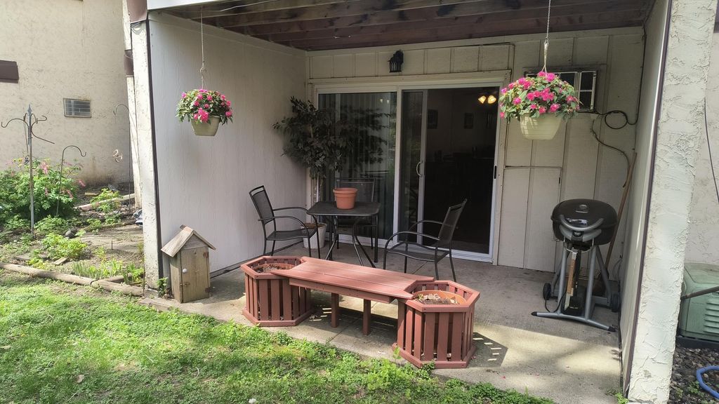 Photo of 12842 Nicollet Avenue #102, Burnsville, MN 55337 (MLS # 7075243)