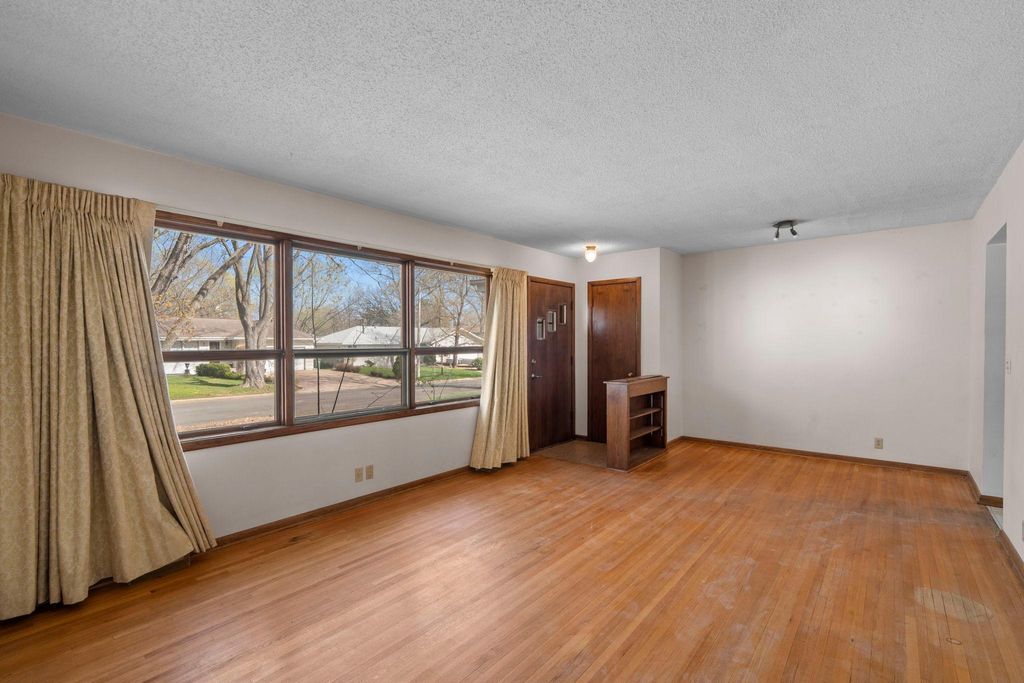 Photo of 5251 Quebec Avenue N, New Hope, MN 55428 (MLS # 7055628)