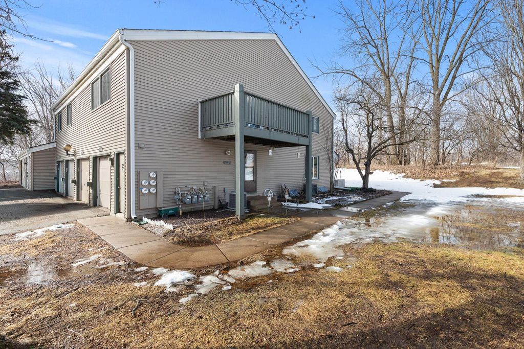 Photo of 4874 Grenwich Trail N, Oakdale, MN 55128 (MLS # 7038087)
