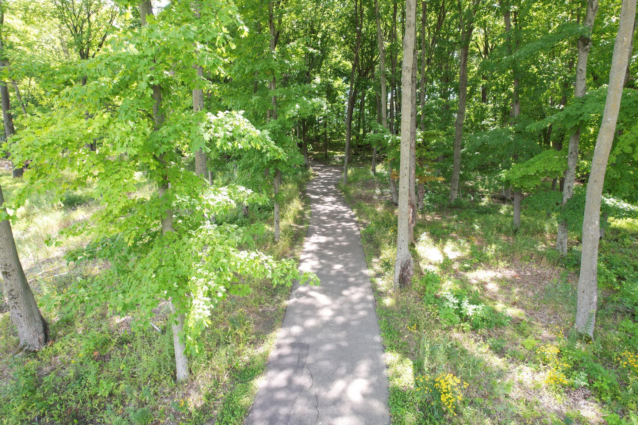 4559 Meadowview Lane