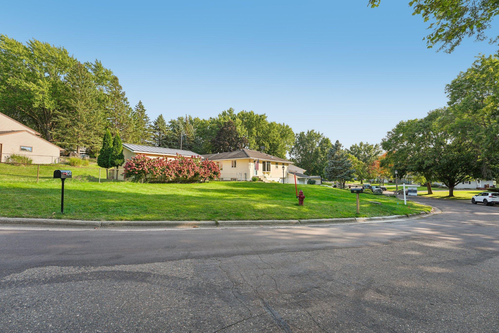 401 Grafton Avenue N