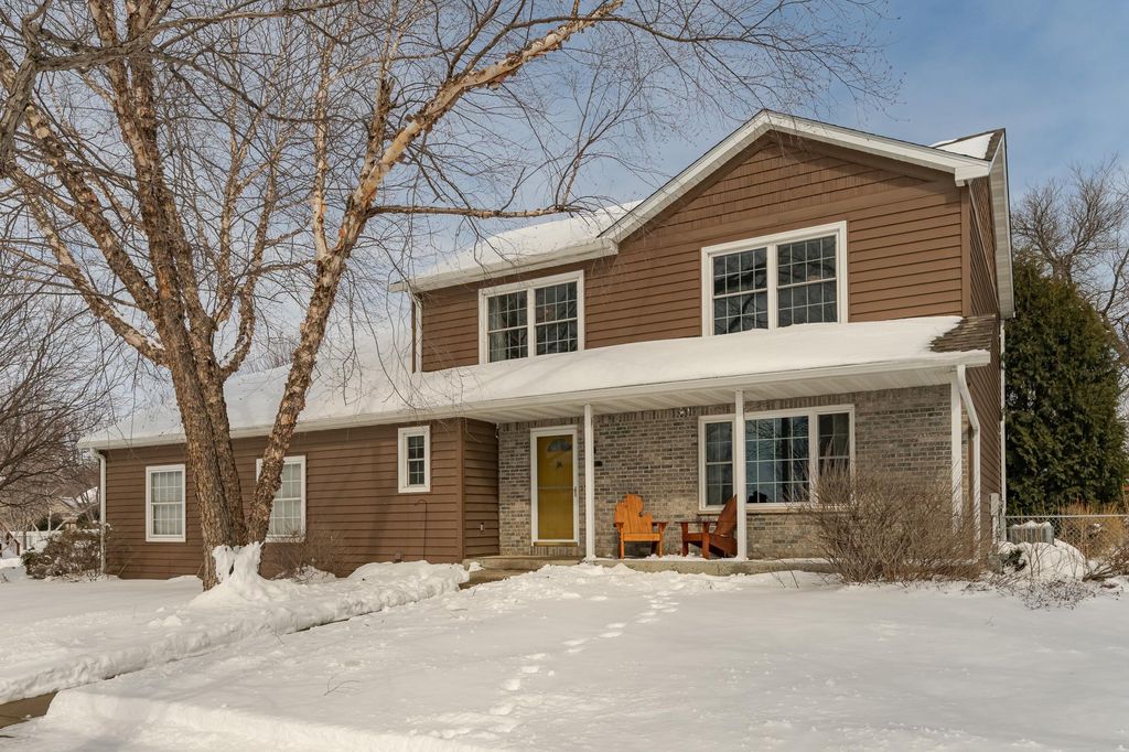 Photo of 4541 Savannah Drive NW, Rochester, MN 55901 (MLS # 7018623)