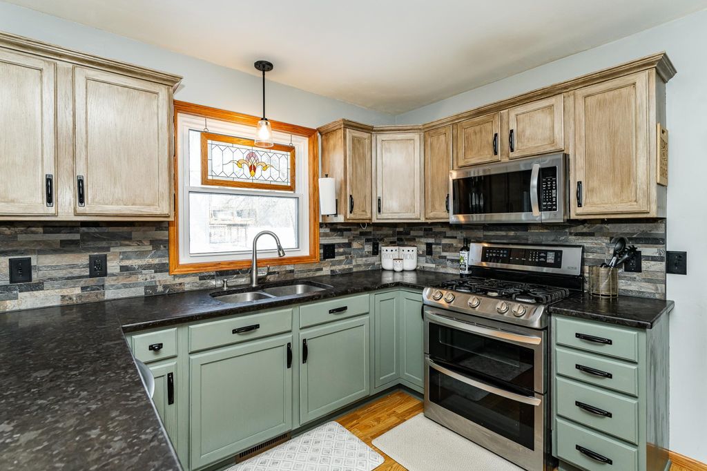 Photo of 4541 Savannah Drive NW, Rochester, MN 55901 (MLS # 7018623)