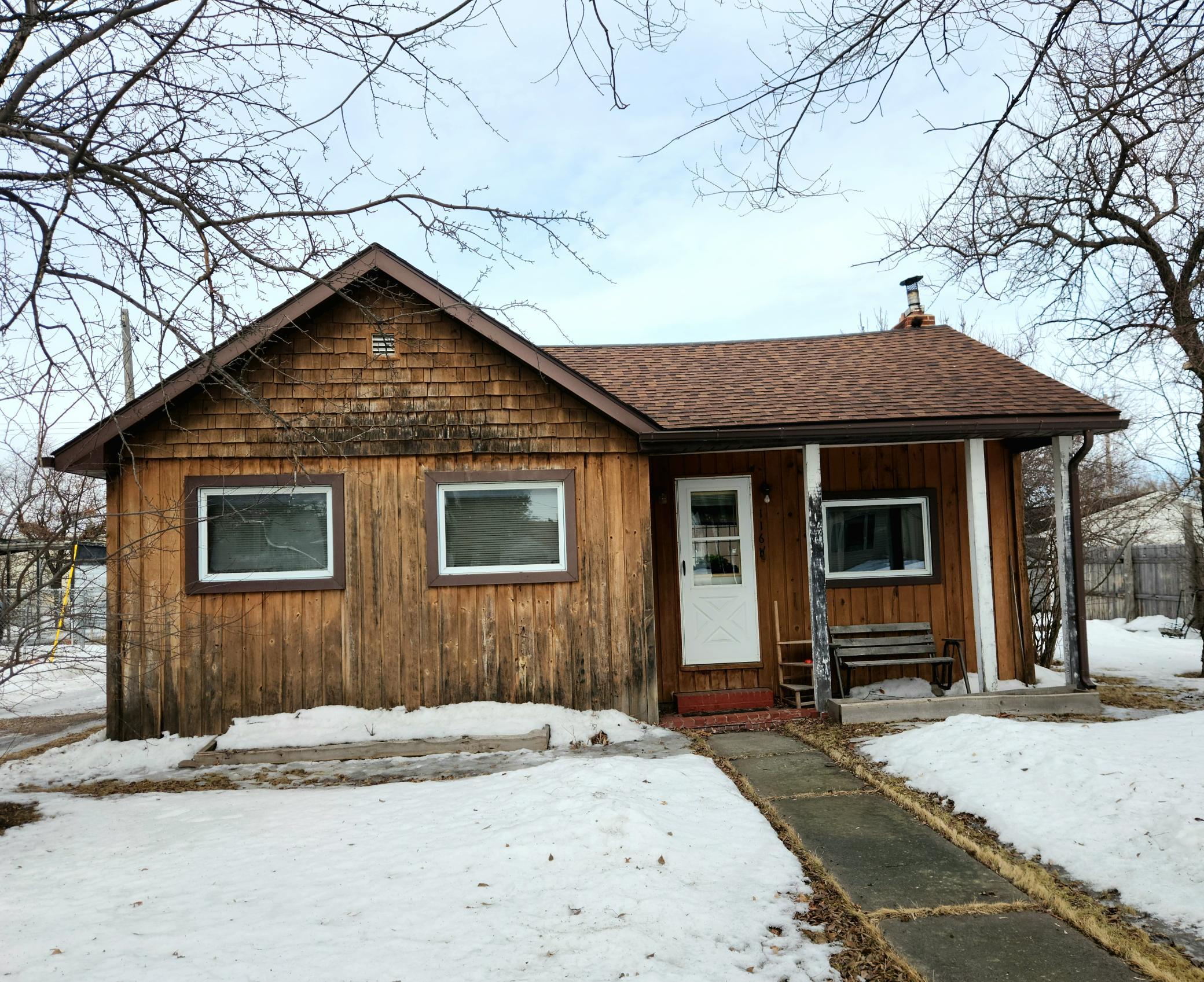 116 12th Street W