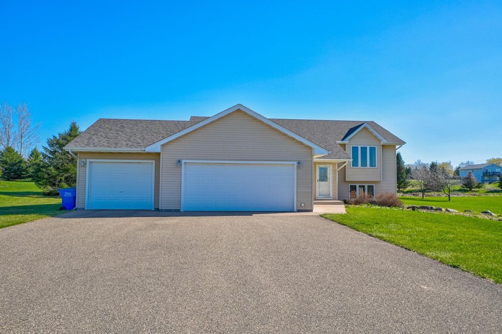 Photo of 1331 141st Street, New Richmond, WI 54017 (MLS # 7061013)