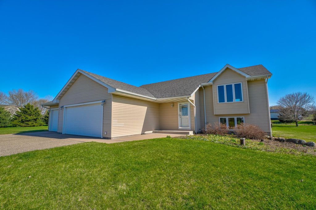 Photo of 1331 141st Street, New Richmond, WI 54017 (MLS # 7061013)