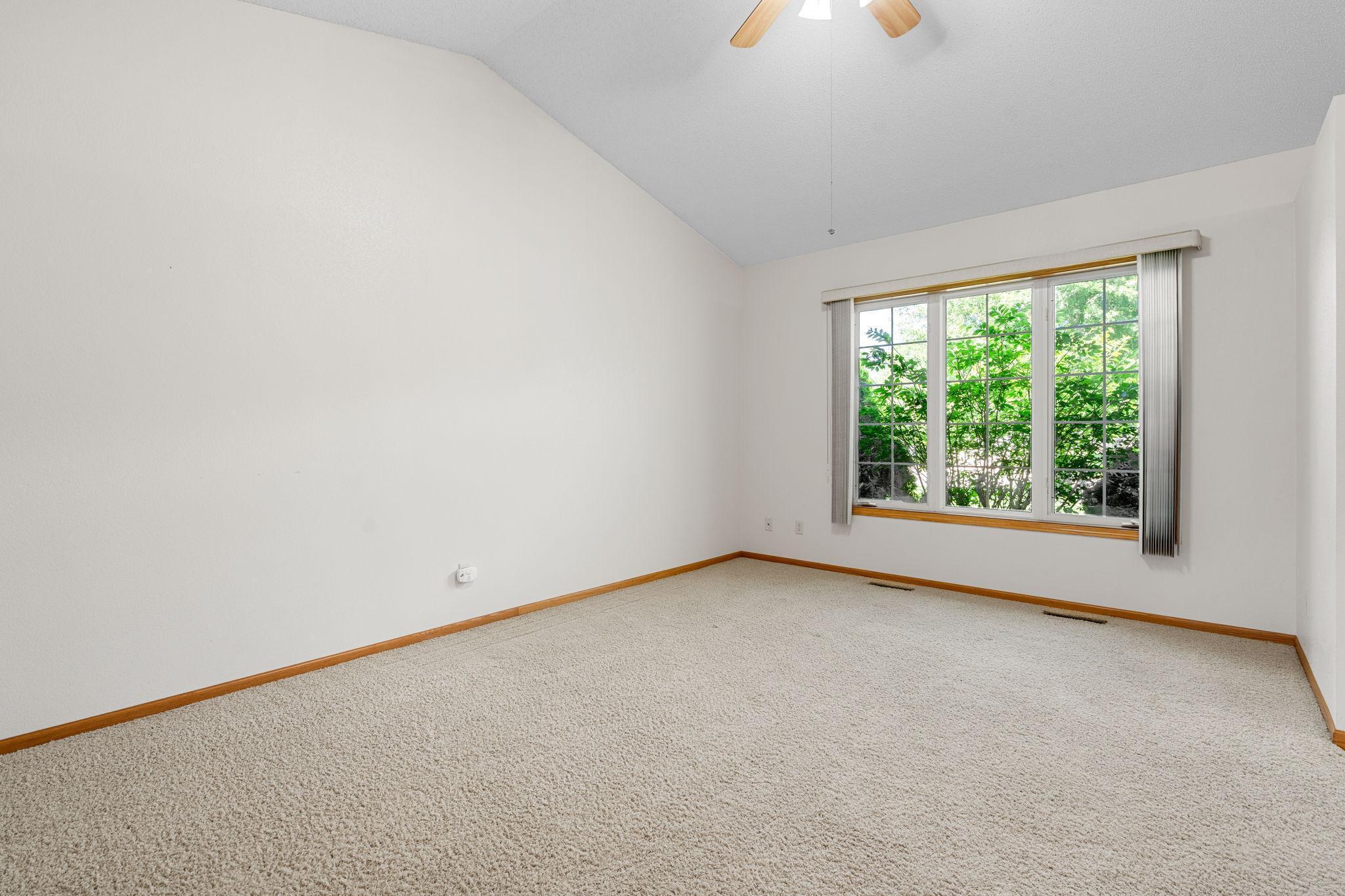 Owatonna, Minnesota 55060, United States, 3 Bedrooms Bedrooms, ,3 BathroomsBathrooms,Residential,Active,177442