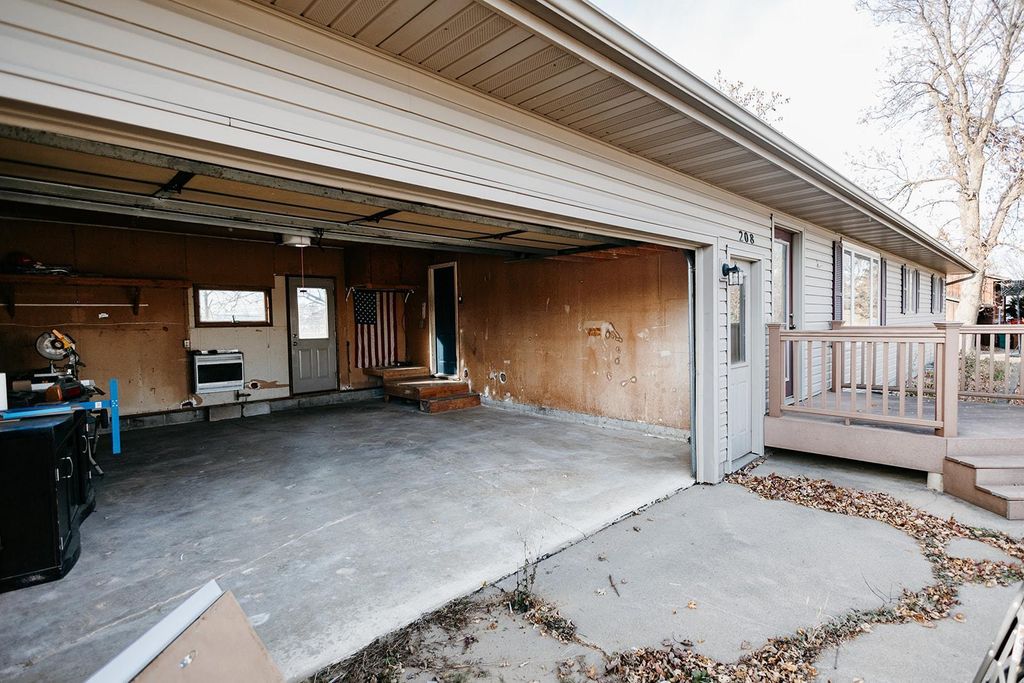 Photo of 208 Powers Avenue N, Alden, MN 56009 (MLS # 6821074)