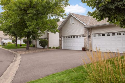 3424 Eagan Oaks Court Eagan MN 55123