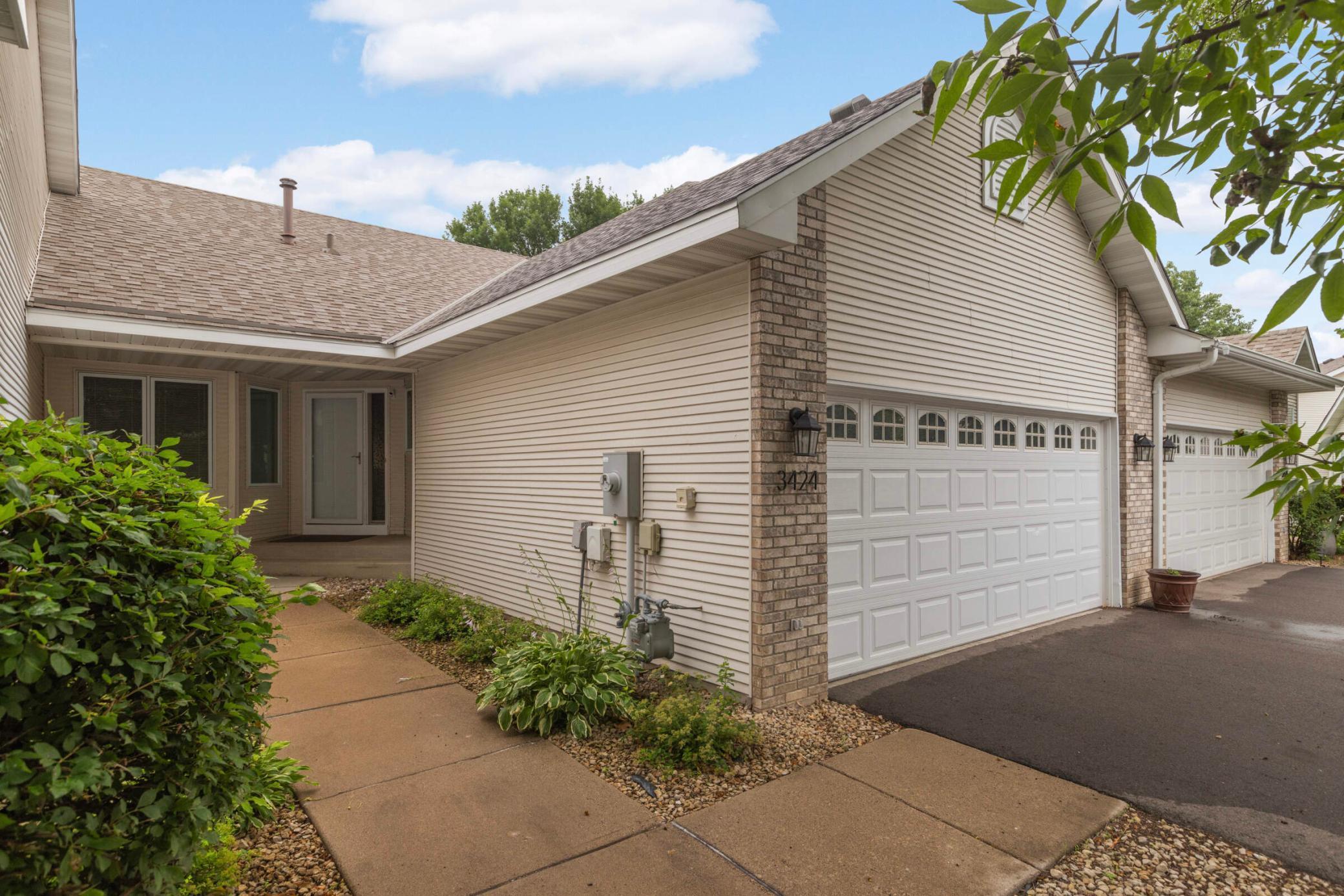 3424 Eagan Oaks Court