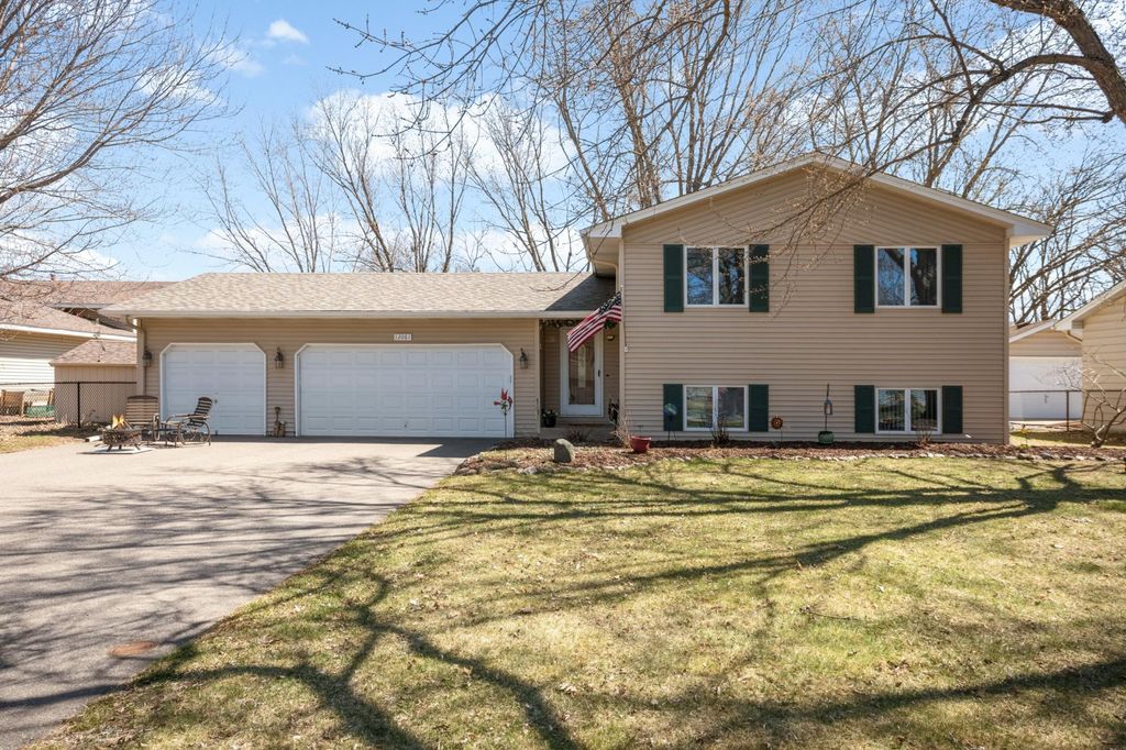 Photo of 12061 Ilex Street NW, Coon Rapids, MN 55448 (MLS # 7057359)