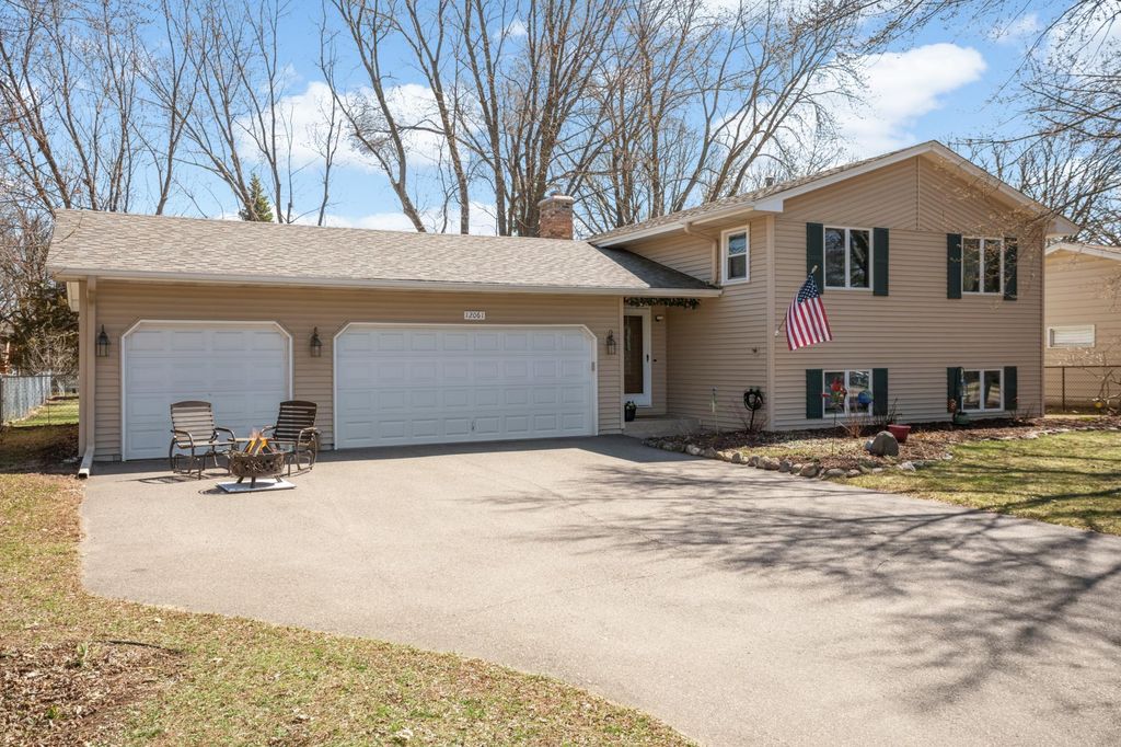 Photo of 12061 Ilex Street NW, Coon Rapids, MN 55448 (MLS # 7057359)
