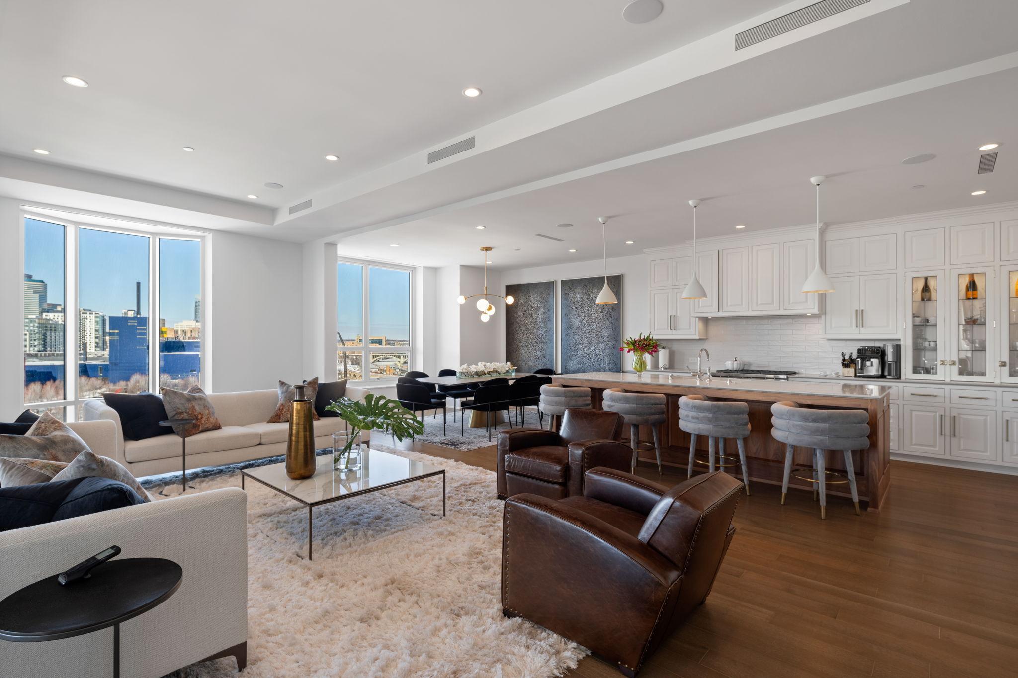 1111 W River Parkway 11C