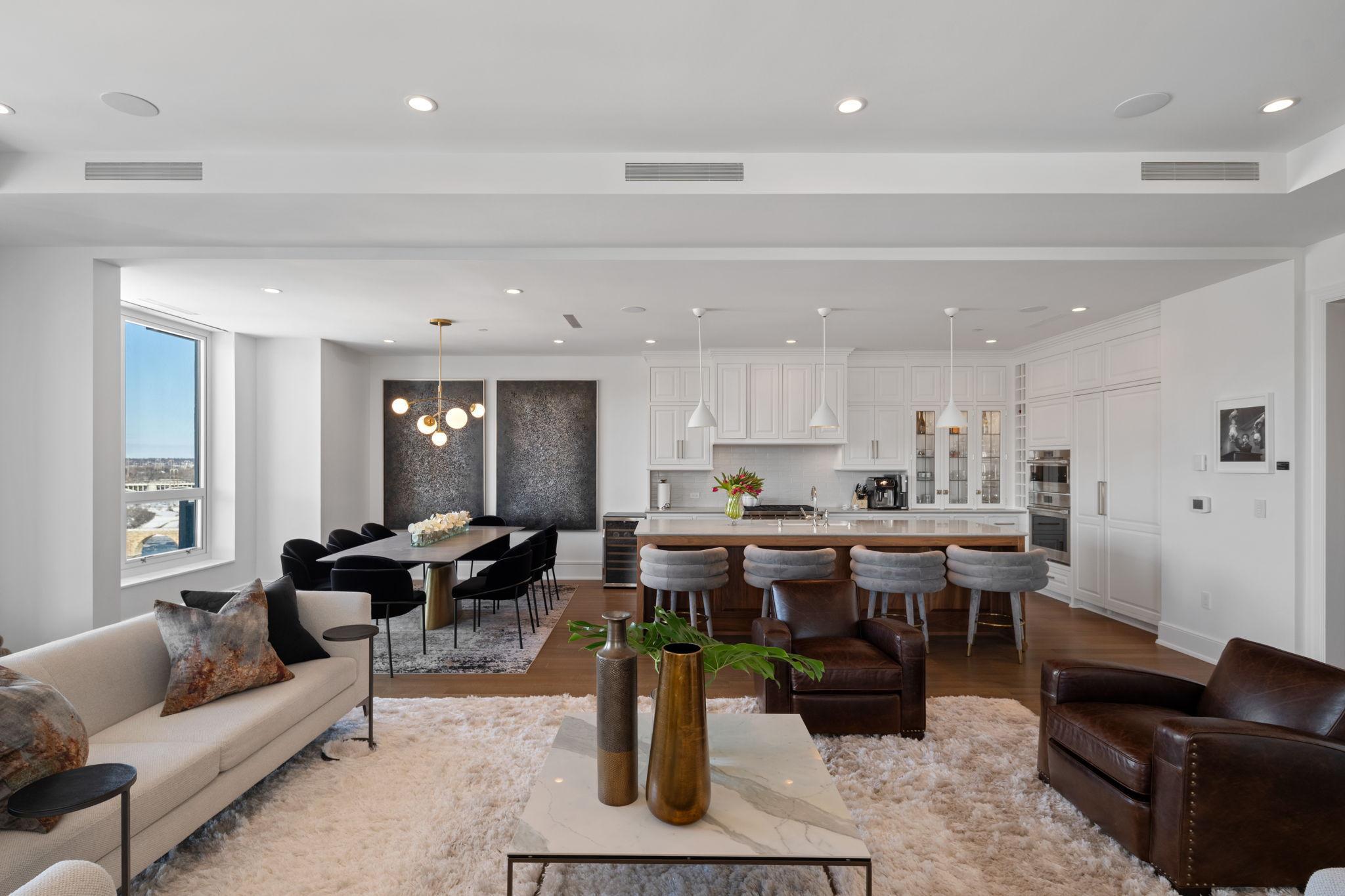 1111 W River Parkway 11C