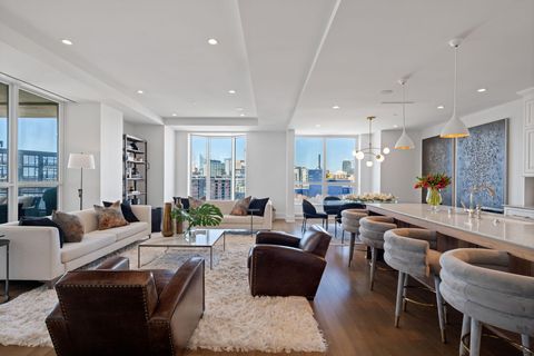 1111 W River Parkway 11C Minneapolis MN 55415