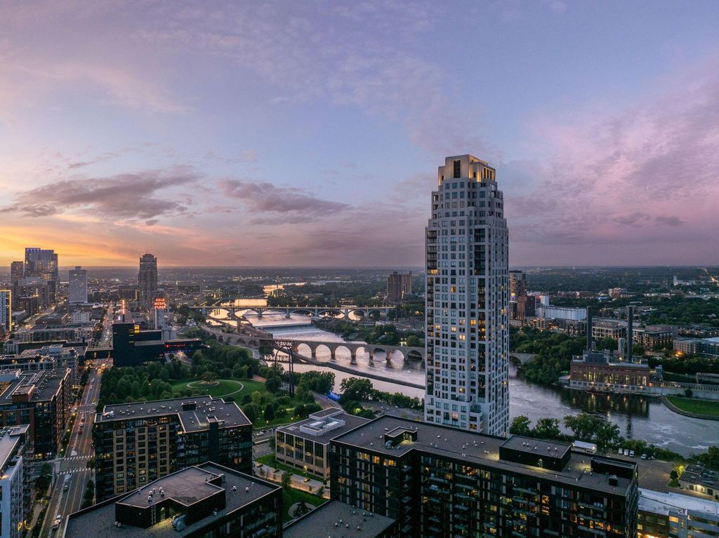 Photo of 1111 W River Parkway #11C, Minneapolis, MN 55415 (MLS # 7033732)