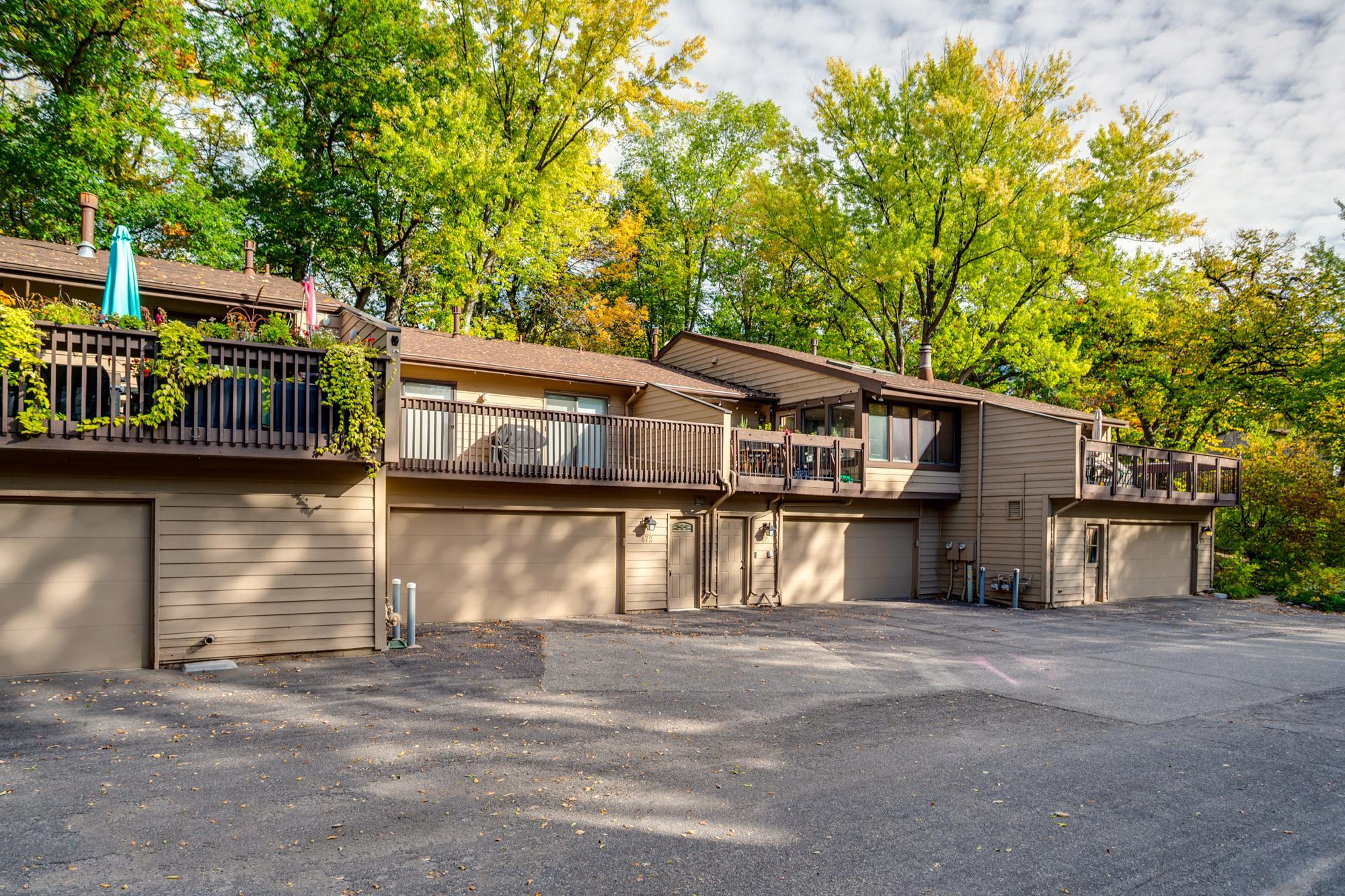 472 W Eagle Lake Drive