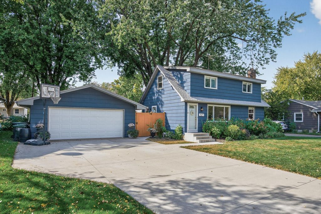 Photo of 4247 Limestone Drive, Eagan, MN 55122 (MLS # 6825217)